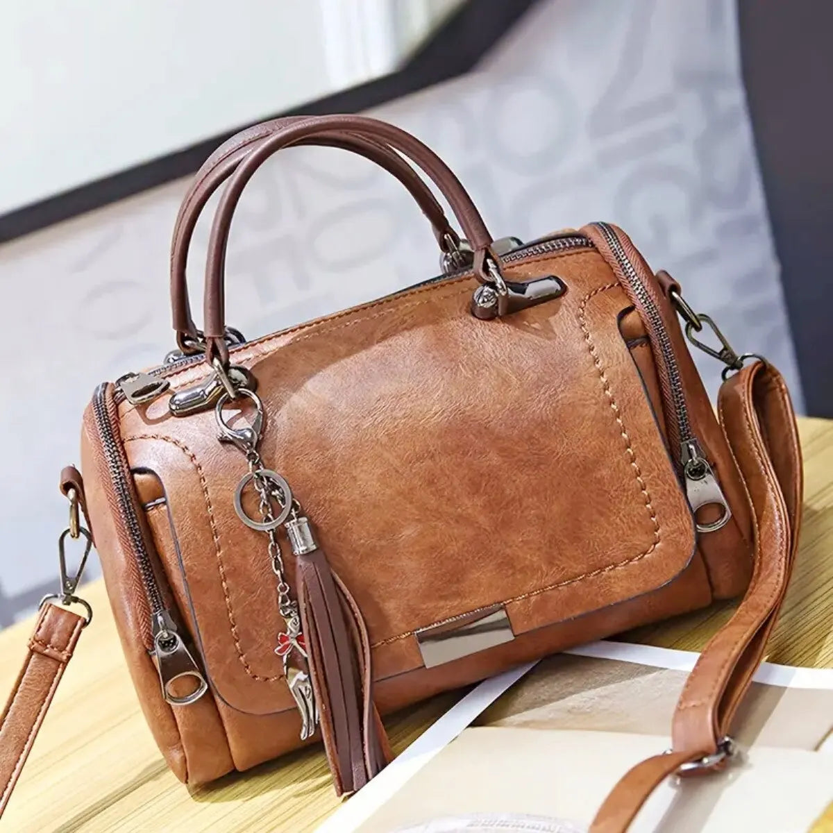 Olava | Structured Handbag